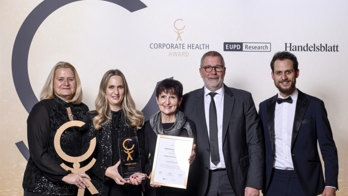 Übergabe des Corporate Health Awards an die Firma Schöllgen Haustechnik